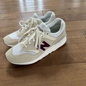 New Balance 997H Women’s Suede Athletic Running Training Shoes size 8